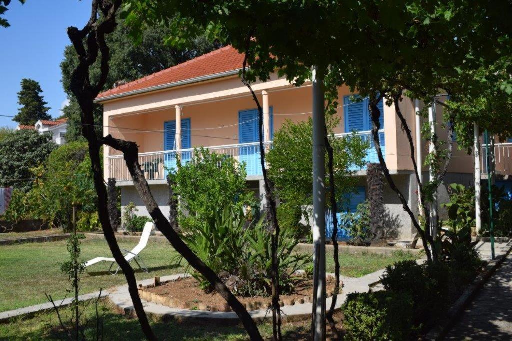Apartman Morovic Свети свети Филип и Яков Екстериор снимка
